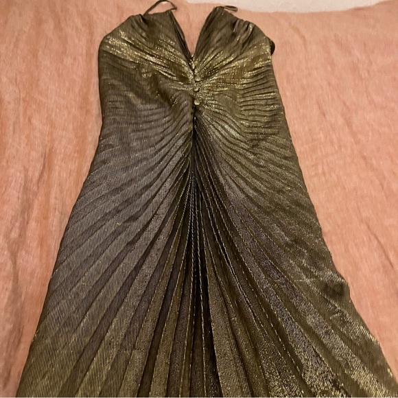 Stunning Vintage New Leaf by Samir Gold Accordion Pleated 70s Dress - Picture 3 of 13